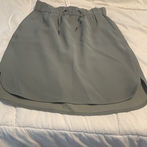 NWOT - Lululemon, On the Fly Skirt, Sz 6